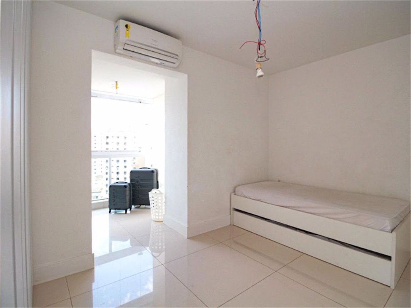Apartamento com 3 dormitórios à venda, 125 m² por R$ 1.700.000,00 - Ponta da Praia - Santos/SP