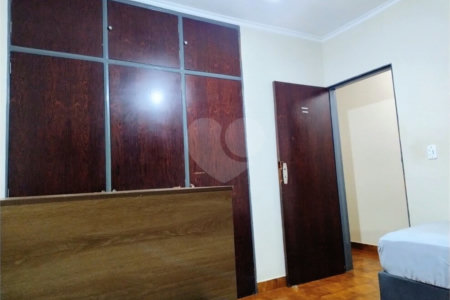 Casa à venda com 3 quartos, sendo 1 suíte, em Vila Mariana, Ribeirão Preto, SP