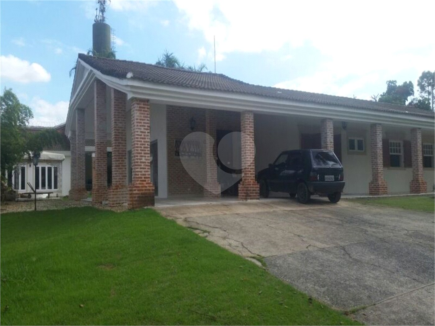 Casa à venda ou para alugar com 3 quartos, sendo 2 suítes, no condomínio Residencial Chacara Santa Maria, Votorantim - SP