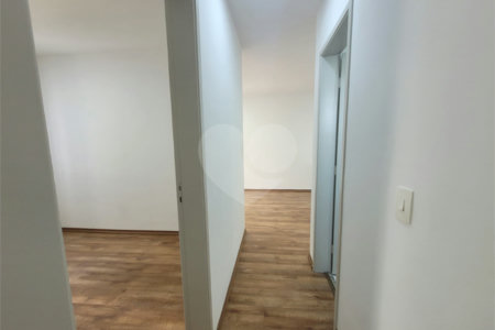 Apartamento à venda com 2 quartos em Vila Anastácio, São Paulo, SP