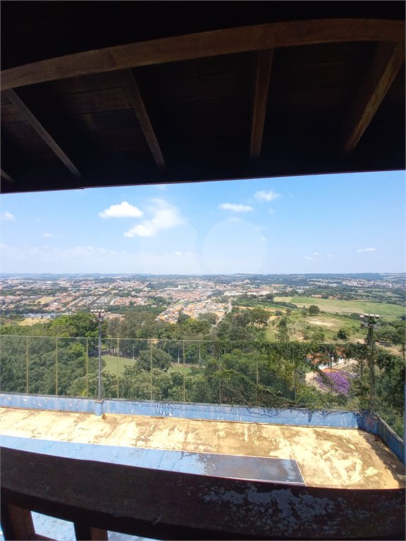 Casa à venda com 14 quartos, sendo 10 suítes, no condomínio Rua do Observatorio 2270, Vinhedo - SP