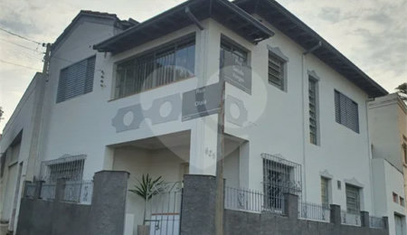Sobrado à venda com 3 quartos no Centro, São João da Boa Vista, SP
