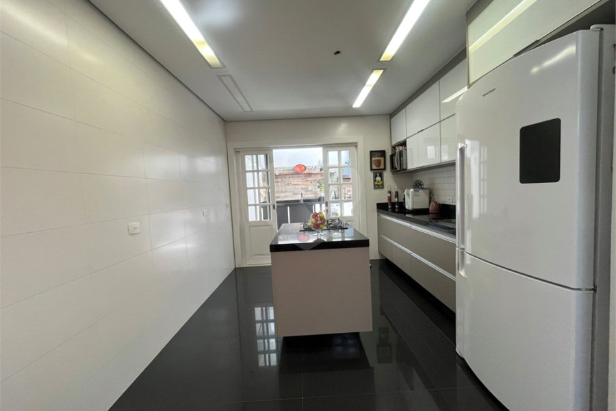 Casa à venda com 3 quartos, sendo 1 suíte, em Vila Ester (zona Norte), São Paulo, SP