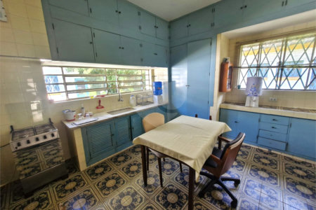 Casa Térrea à venda com 5 quartos em Jardim Petrópolis, São Paulo, SP