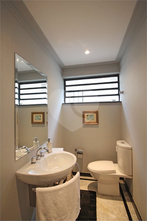 Sobrado à venda com 3 quartos, sendo 1 suíte, em Butantã, São Paulo, SP