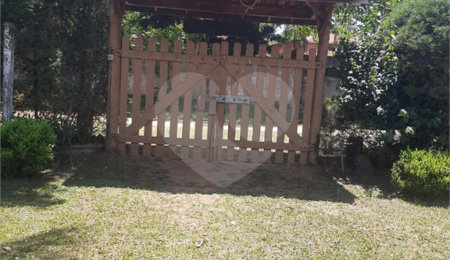 Chácara à venda com 2 quartos, sendo 1 suíte,  no Centro, Brotas, SP
