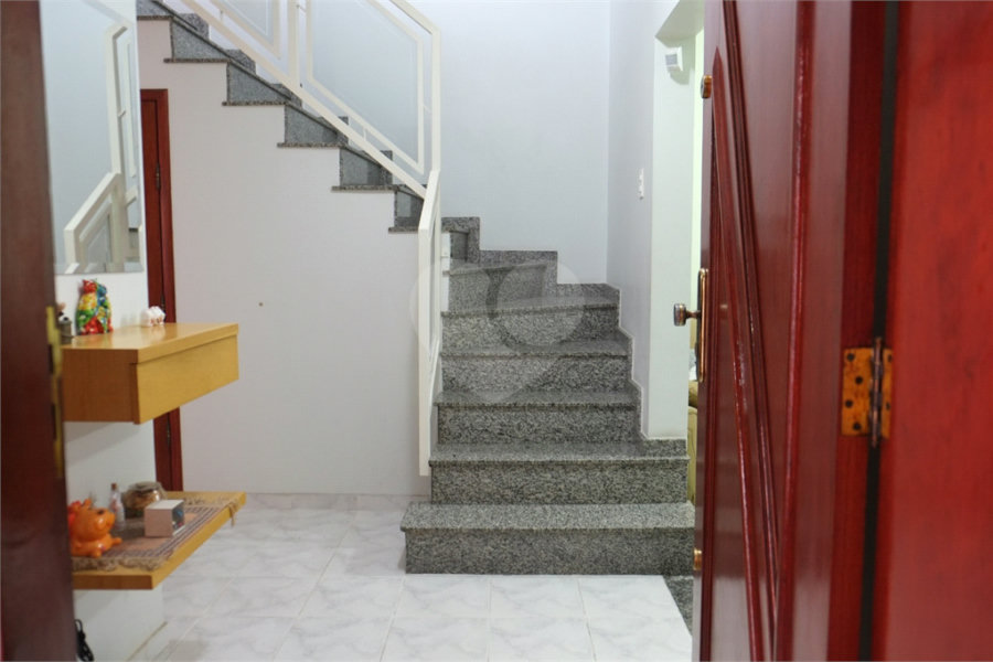 Sobrado à venda com 3 quartos, sendo 1 suíte, em Parque Novo Mundo, São Paulo, SP