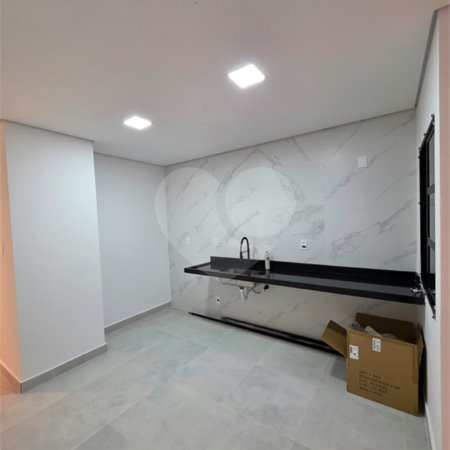 Sobrado à venda com 3 quartos, sendo 1 suíte, em Vila Gumercindo, São Paulo, SP