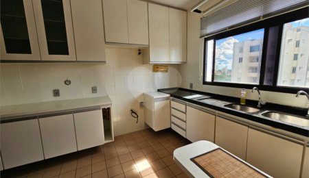 Apartamento à venda com 4 quartos, sendo 3 suítes,  em Goiabeira, Cuiabá, MT