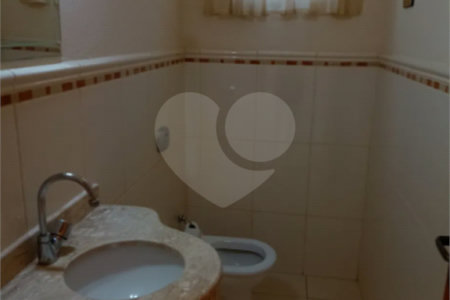 Casa à venda com 4 quartos, sendo 1 suíte, no condomínio Villa Real Ribeirao Preto, Ribeirão Preto - SP