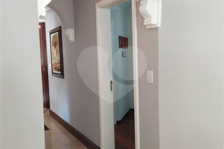 Casa à venda ou para alugar com 5 quartos, sendo 3 suítes, no condomínio Fazenda Lago Azul, Araçoiaba da Serra - SP