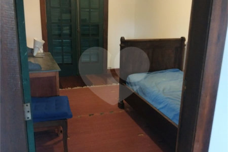 Casa em condomínio à venda com 3 quartos, sendo 2 suítes, em Portinho, Cabo Frio, RJ