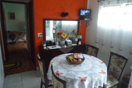 Casa à venda com 3 quartos, sendo 1 suíte, em Azulville I, São Carlos, SP