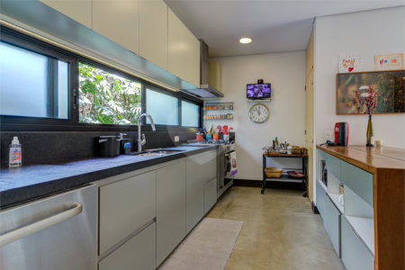 Casa à venda com 3 suítes em Alto da Boa Vista, São Paulo, SP