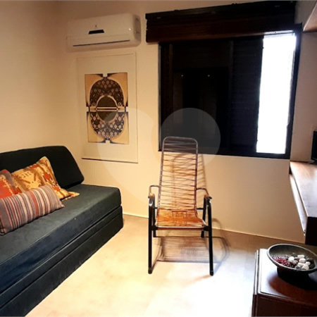 Apartamento à venda com 2 quartos, sendo 1 suíte, em Cerqueira César, São Paulo, SP
