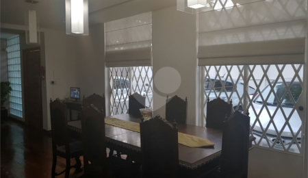 Casa à venda com 3 suítes em Campo Belo, São Paulo, SP