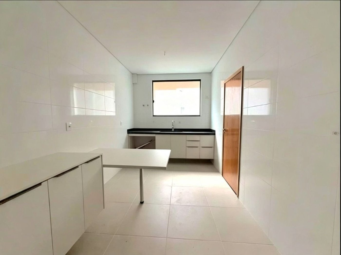 Casa com 3 dormitórios à venda, 202 m² por R$ 1.199.000 - Aparecida - Santos/SP