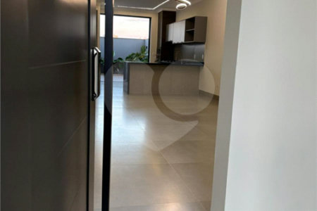 Casa à venda com 3 suítes em Residencial Tivoli, Araraquara, SP