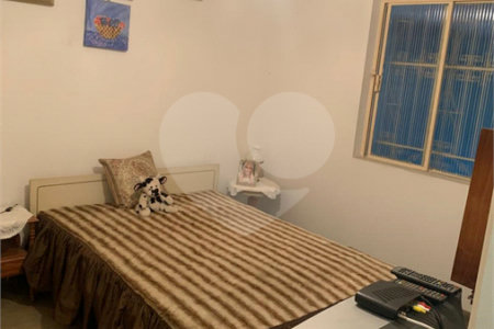 Casa à venda ou para alugar com 6 quartos, sendo 2 suítes, em Parque São George, Cotia, SP