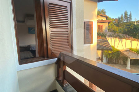 Casa à venda com 3 quartos, sendo 4 suítes,  no condomínio Estância Marambaia, Vinhedo - SP