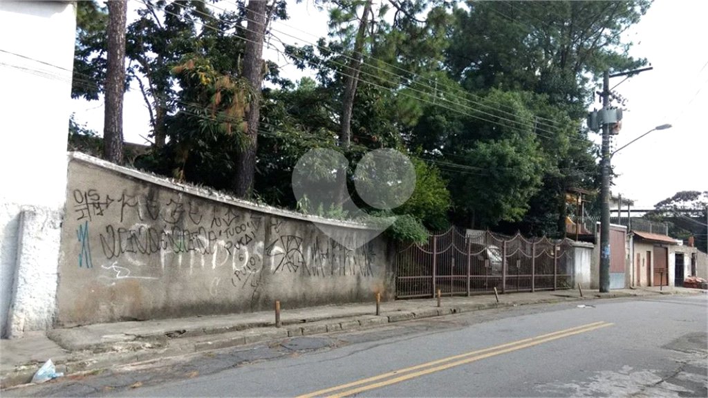 Terreno à venda em Vila Carmosina, São Paulo, SP