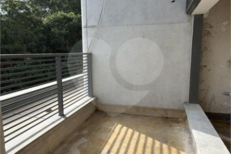 Apartamento à venda com 4 suítes em Vila Cordeiro, São Paulo, SP