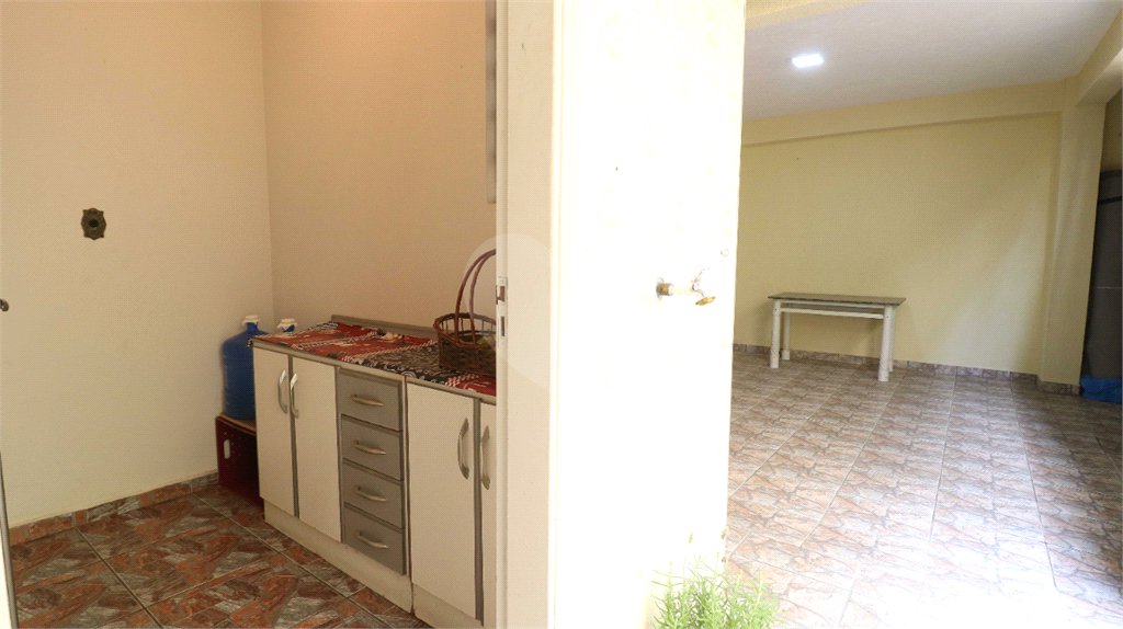 Sobrado à venda com 3 quartos, sendo 1 suíte, em Tremembé, São Paulo, SP