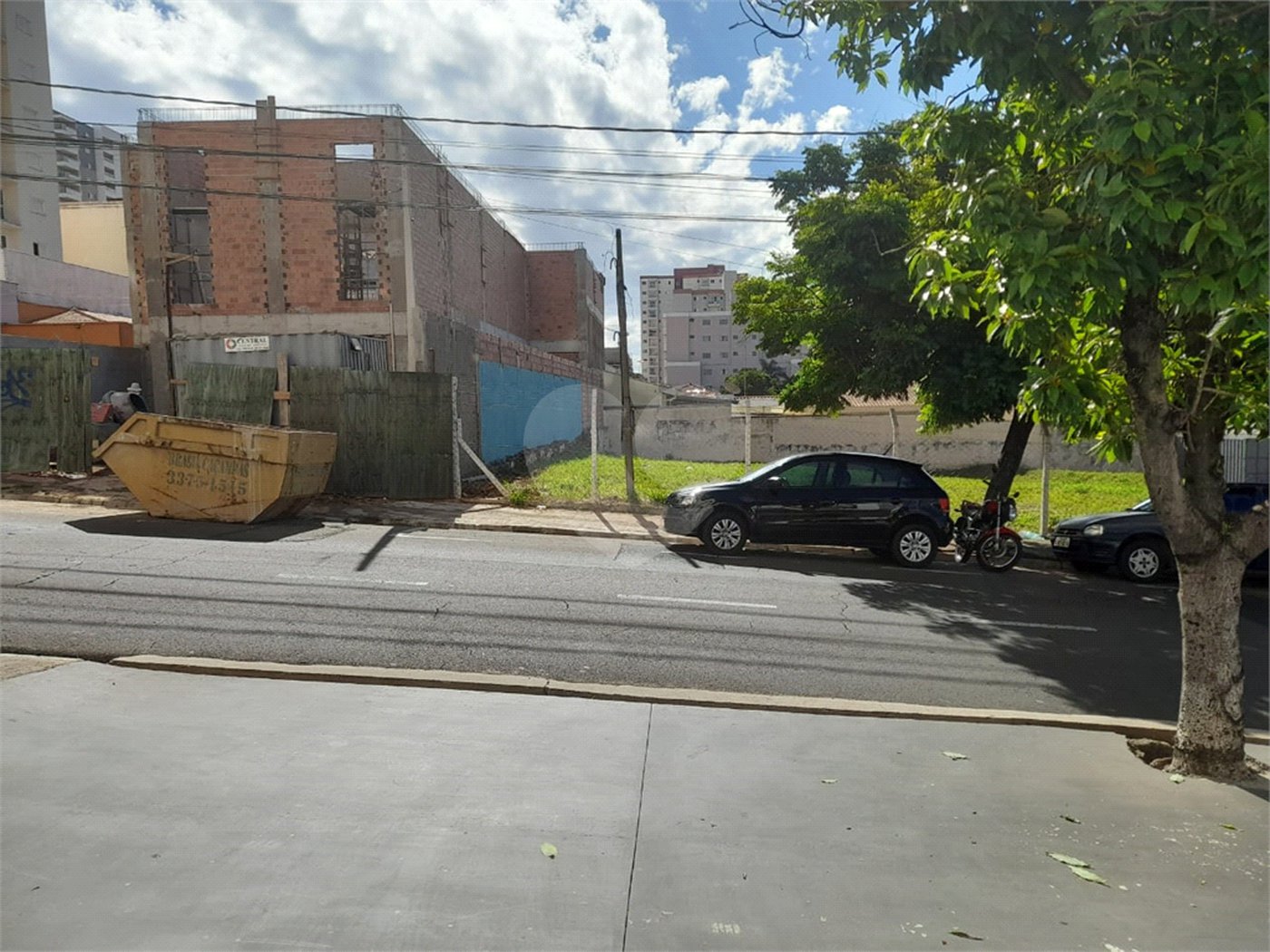 Imóvel Comercial na Rua Episcopal – Localização Estratégica em São Carlos