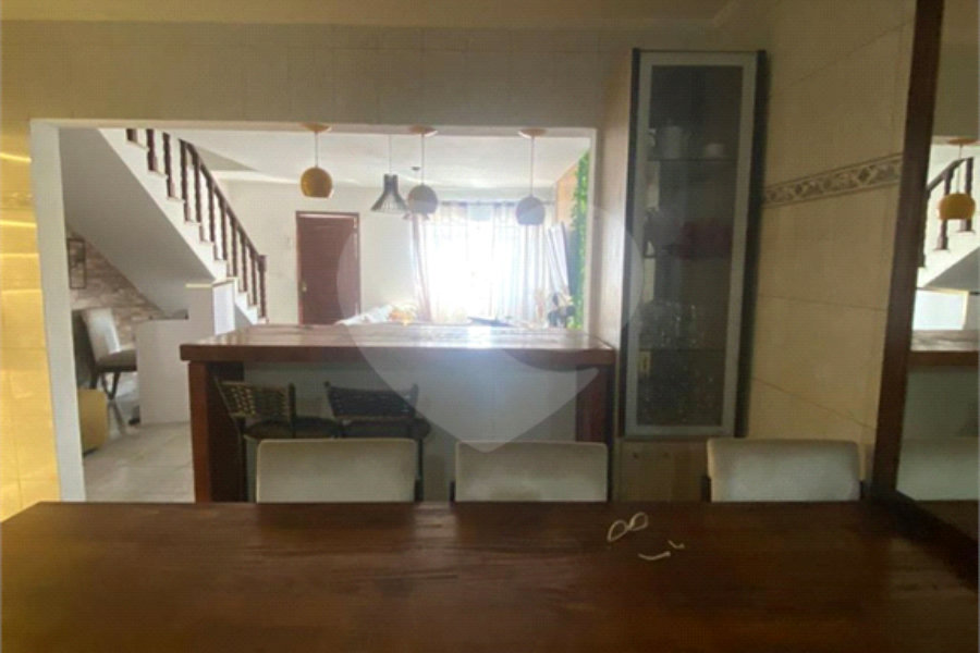 Sobrado à venda com 3 quartos, sendo 1 suíte, em Vila Nova Cachoeirinha, São Paulo, SP