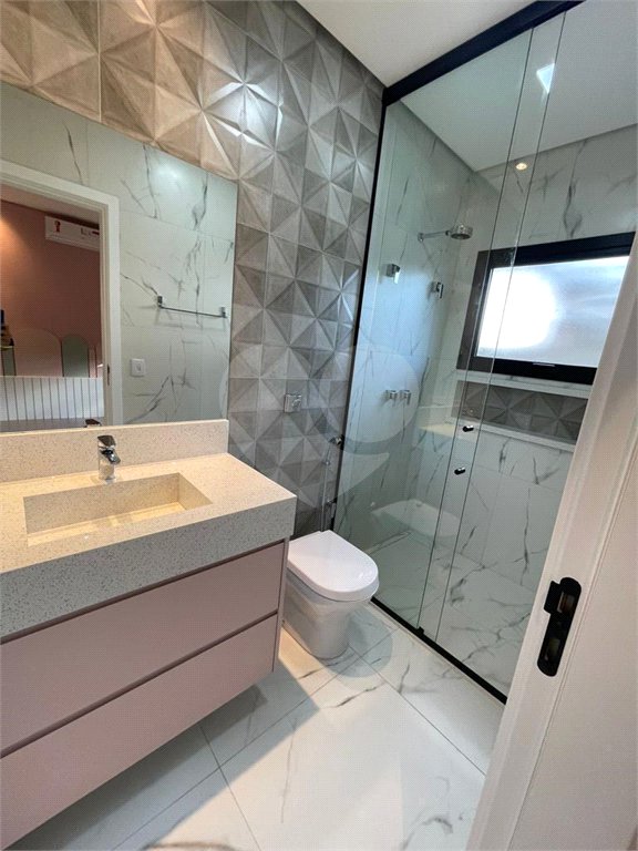 Casa à venda com 3 suítes no condomínio Residencial Granville, Atibaia - SP
