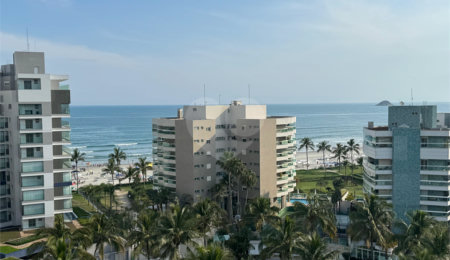 Apartamento à venda com 3 suítes em Riviera, Bertioga, SP