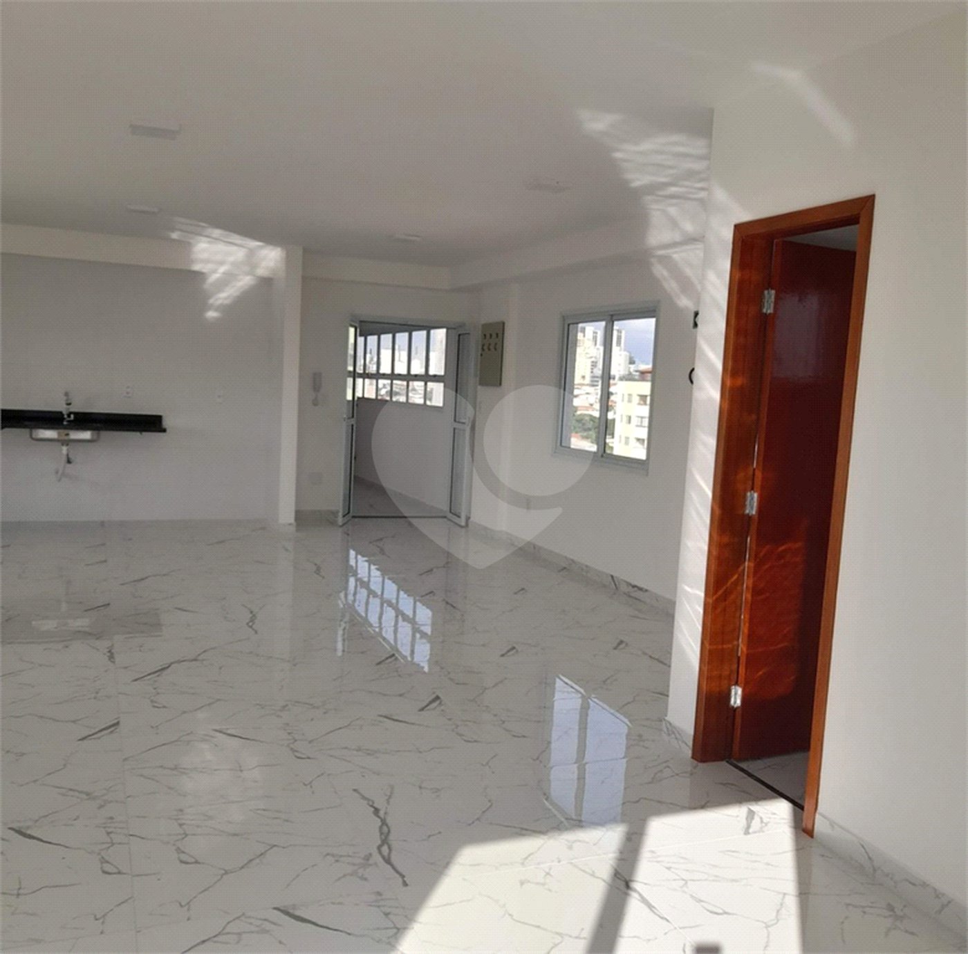 Apartamento à venda com 2 quartos, sendo 1 suíte, em Parada Inglesa, São Paulo, SP