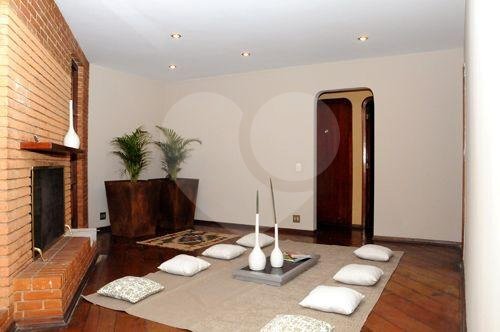 Sobrado à venda ou para alugar com 5 quartos, sendo 4 suítes,  em Jardim Guedala, São Paulo, SP