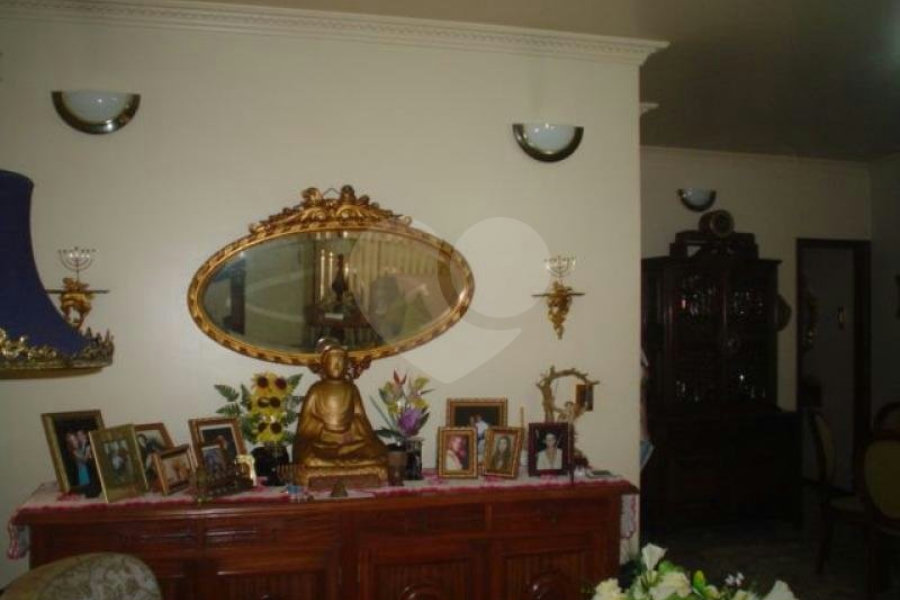 Sobrado à venda com 3 quartos, sendo 1 suíte, em Parada Inglesa, São Paulo, SP