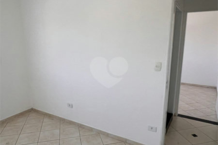 Sobrado à venda com 2 quartos, sendo 1 suíte, em Vila Correa, Ferraz de Vasconcelos, SP
