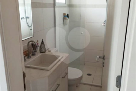 Casa à venda com 4 quartos, sendo 2 suítes, no condomínio Sunríse, São Paulo - SP