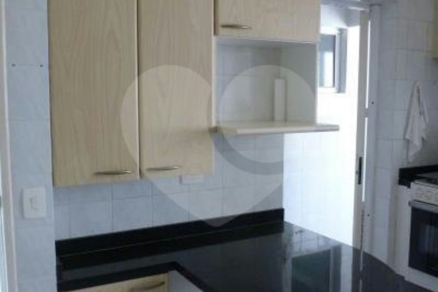Apartamento à venda com 3 quartos, sendo 1 suíte,  em Morumbi, São Paulo, SP