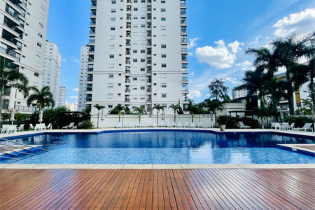 Apartamento à venda com 3 suítes em Vila Gilda, Santo André, SP