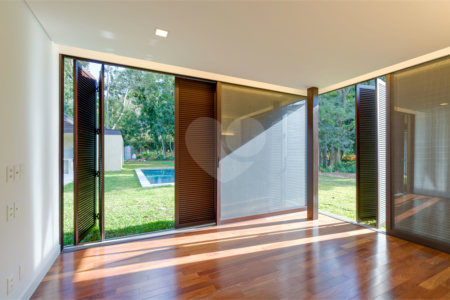 Casa à venda com 5 suítes no condomínio Chácara Flora, São Paulo - SP