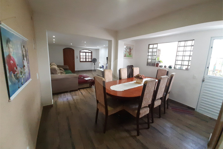 Sobrado à venda com 4 quartos, sendo 1 suíte, em Freguesia do Ó, São Paulo, SP