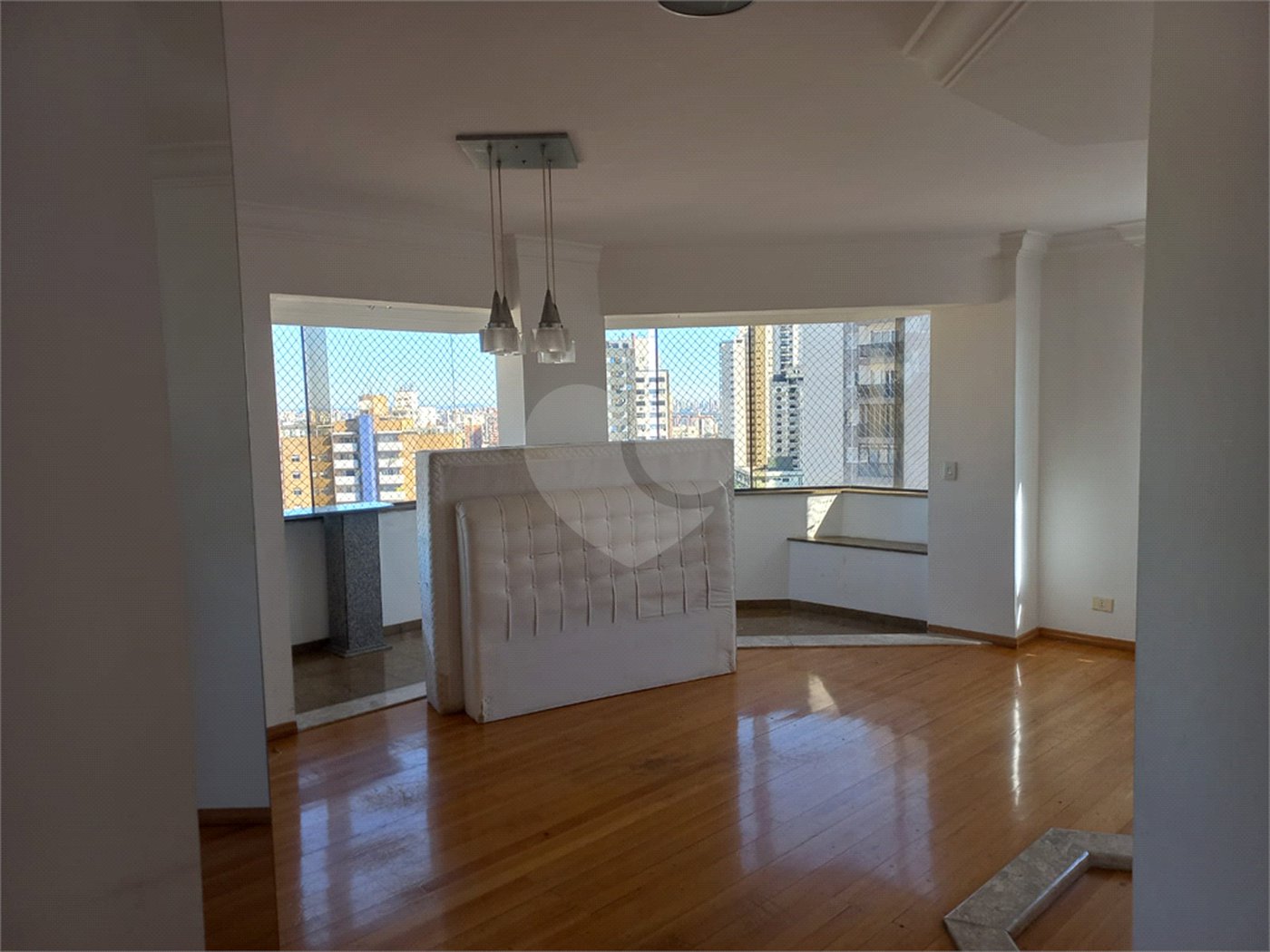 Apartamento à venda com 3 quartos, sendo 2 suítes, em Santana, São Paulo, SP