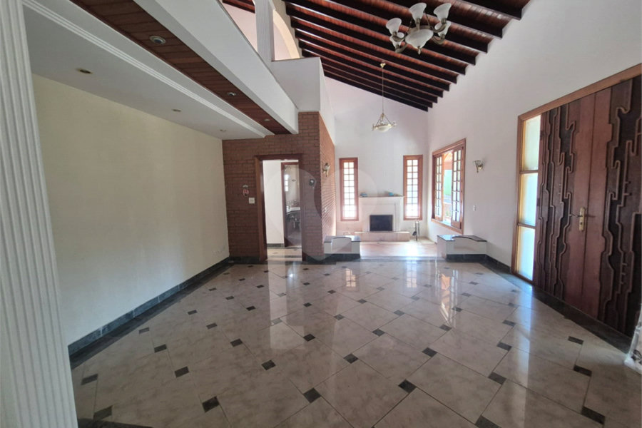Casa à venda com 4 suítes no condomínio Alpes da Cantareira, Mairiporã - SP