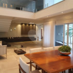 CASA A VENDA NO URBANOVA, CONDOMINIO JAGUARY, 4 DORMITORIOS, 4 SUITES, 5 VAGAS, PISCINA, SJC