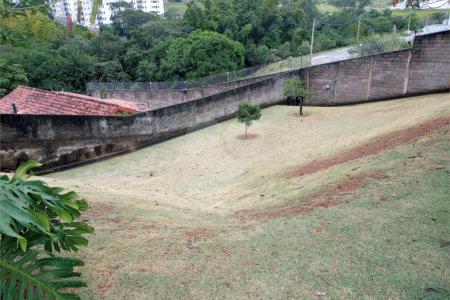 Casa à venda com 4 suítes no condomínio Estância Marambaia, Vinhedo - SP
