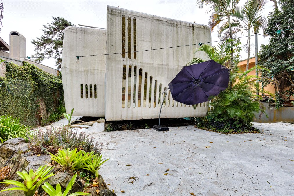 Casa de Vila à venda ou para alugar com 4 quartos, sendo 1 suíte, em Granja Julieta, São Paulo, SP