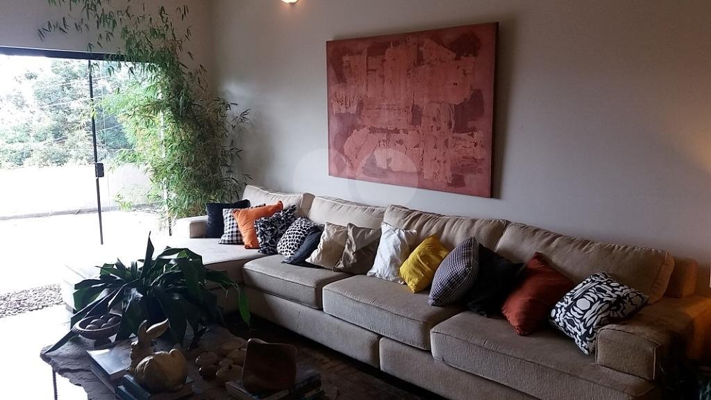 Casa à venda com 3 quartos, sendo 1 suíte, em Jardim São Bento, São Paulo, SP