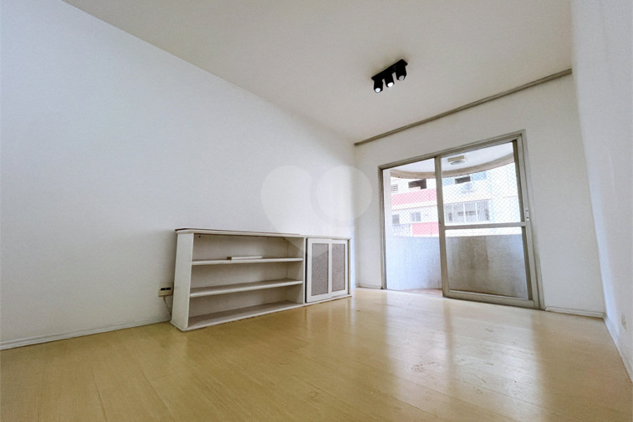 Apartamento à venda com 2 quartos, sendo 1 suíte,  em Consolação, São Paulo, SP