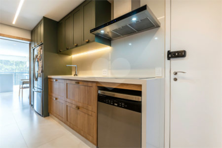 Apartamento à venda com 3 suítes em Indianópolis, São Paulo, SP