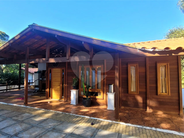 Casa à venda com 2 quartos, sendo 1 suíte,  no condomínio Sausalito, Mairiporã - SP