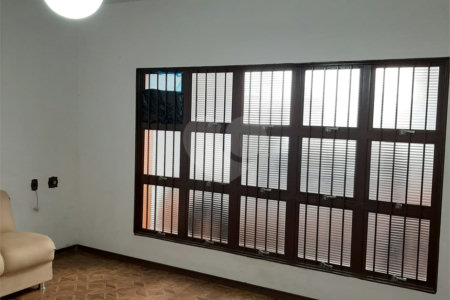 Casa à venda com 4 quartos, sendo 1 suíte, em Jardim do Estádio, Itu, SP
